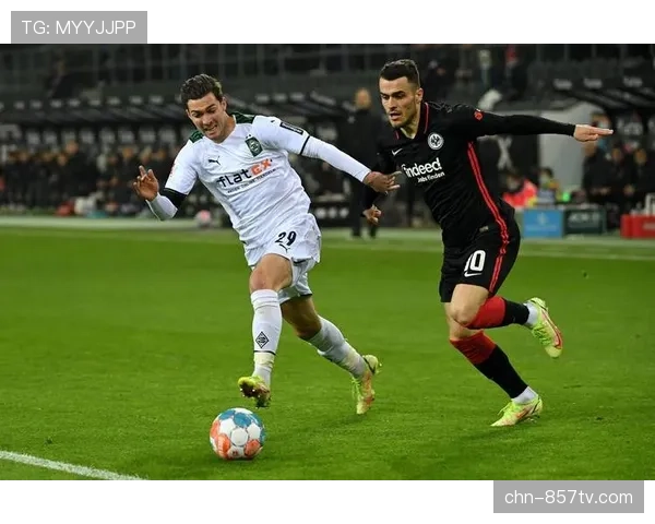 德甲早场：法兰克福3-1逆转门兴，克瑙夫传射建功